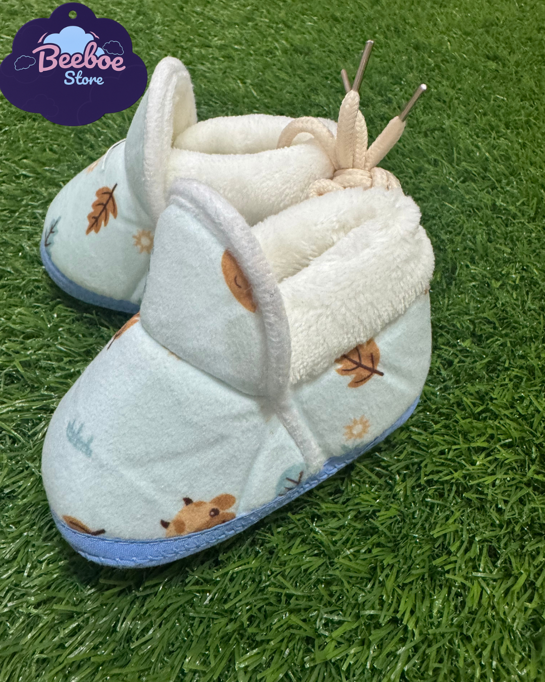 Cozy Leaf Print Baby Booties